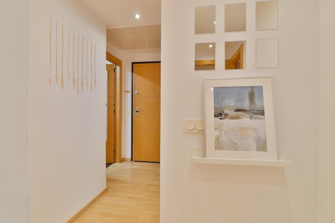 Ferienwohnung C13 Seaside Malaga With Pool And Parking Exterior foto